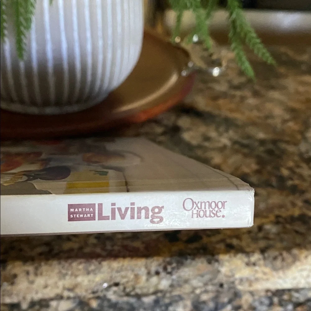 The Best of Martha Stewart Living Desserts cookbook copyright 1998